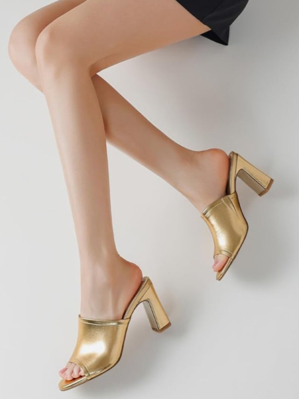 Teaieui Metallic Gold Block Mule Sandals